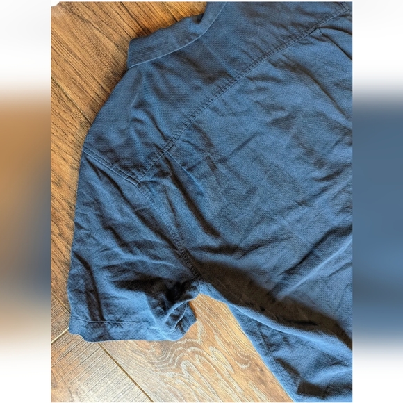 Tommy Bahama Mens Silk & Cotton Blend Sz Medium Button-Down Original Fit Shirt - Picture 14 of 14